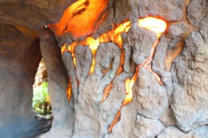 Rainforest café DTD lava lounge2