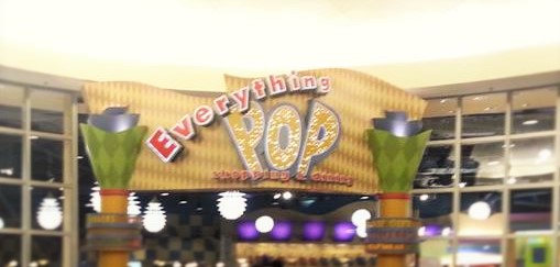 Everything Pop Food Court @ Disney Pop Century Resort